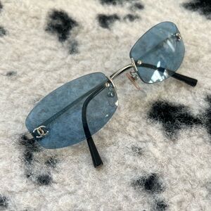 Vintage 90’s Chanel 4002 Rimless Blue/Silver Sunglasses w/ Case